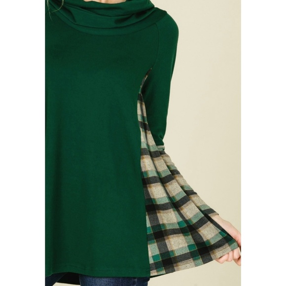 Cute Green Plaid Cowl Neck - Picture 2 of 3